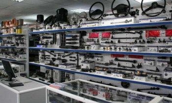 Магазин автозапчастей